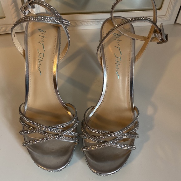 Betsey Johnson Adde Blue Rhinestone Pump. Size 81/2 NWOT - Picture 14 of 14